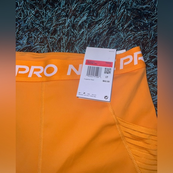 Brand New Nike Tights - Picture 3 of 7